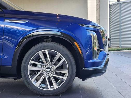 2026 Cadillac VISTIQ Sport