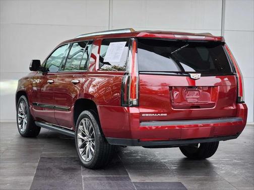 2019 Cadillac Escalade Platinum