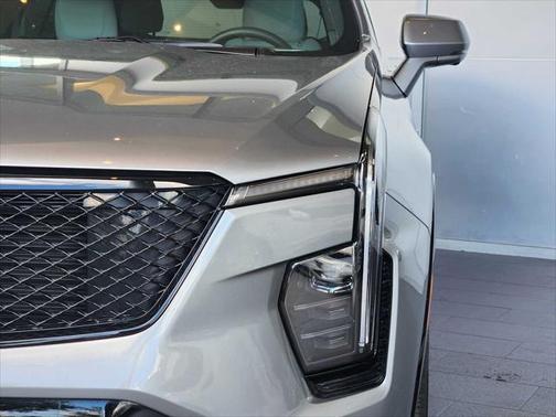 2025 Cadillac XT4 Sport