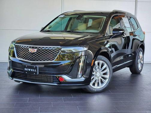 2025 Cadillac XT6 Premium Luxury FWD