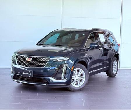 2025 Cadillac XT6 Luxury FWD