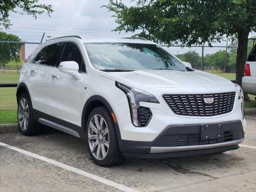 2023 Cadillac XT4 Premium Luxury