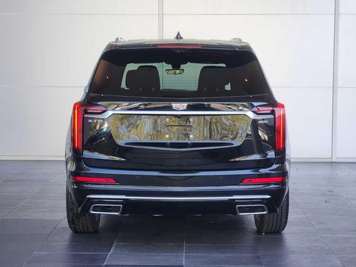 Stellar Black Metallic 2024 Cadillac XT6 Premium Luxury FWD