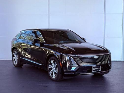 2024 Cadillac LYRIQ Tech