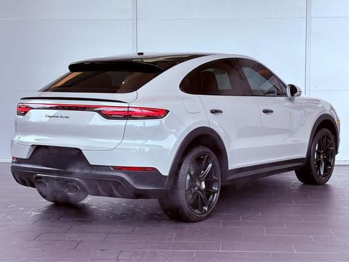 2023 Porsche Cayenne Turbo