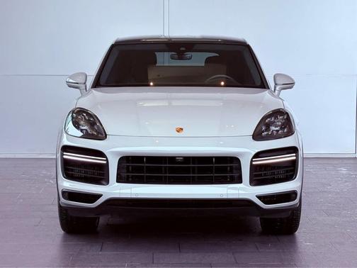 2023 Porsche Cayenne Turbo