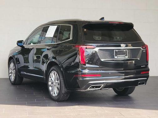 2025 Cadillac XT6 Premium Luxury FWD