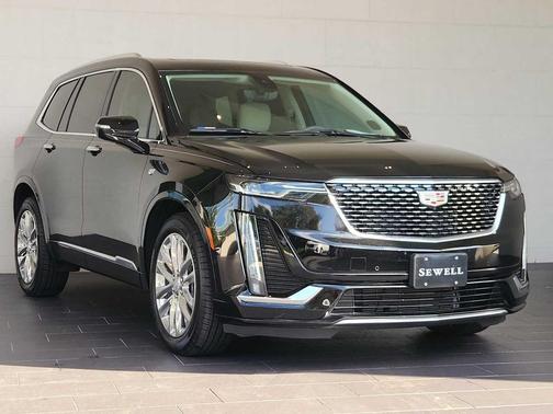 2025 Cadillac XT6 Premium Luxury FWD