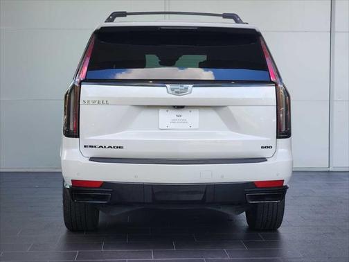 2023 Cadillac Escalade Sport