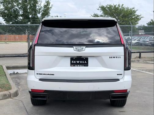 Crystal White Tricoat 2021 Cadillac Escalade ESV Sport Platinum