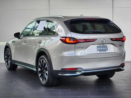 2024 Mazda CX-90 PHEV Premium Plus