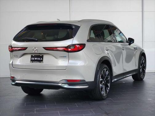 2024 Mazda CX-90 PHEV Premium Plus