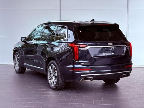 2021 Cadillac XT6 Premium Luxury FWD