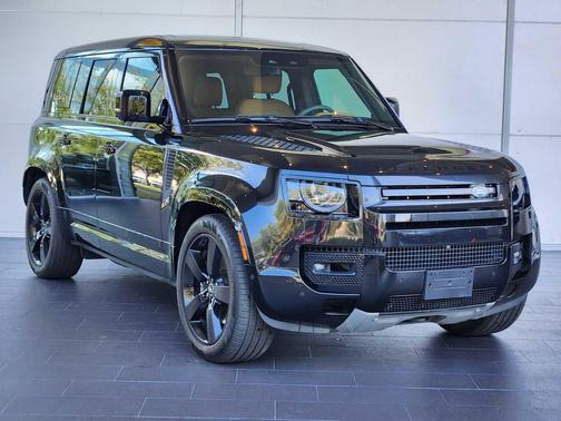 2023 Land Rover Defender 110 V8