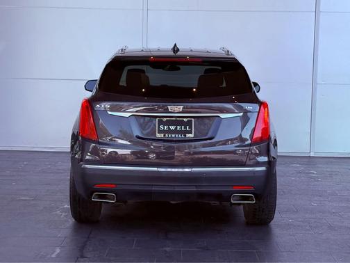 2017 Cadillac XT5 Base