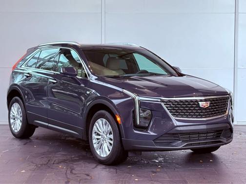 2024 Cadillac XT4 Luxury