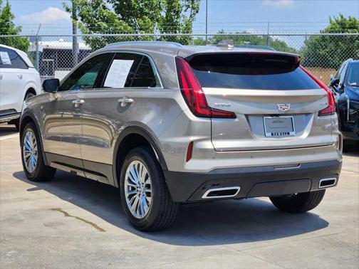 2025 Cadillac XT4 Premium Luxury
