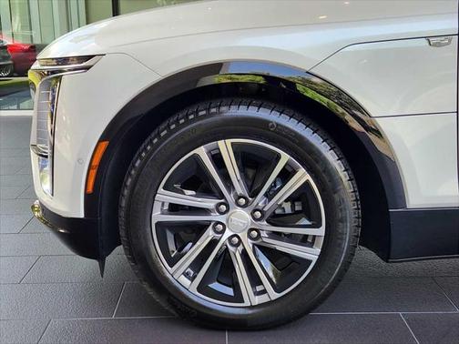 2025 Cadillac LYRIQ Luxury w/1SC