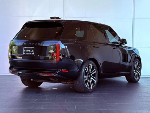 2023 Land Rover Range Rover P400 SE
