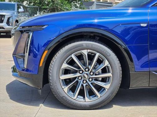 2025 Cadillac LYRIQ Sport w/1SJ