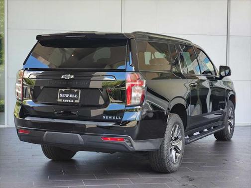 2023 Chevrolet Suburban 4WD Z71