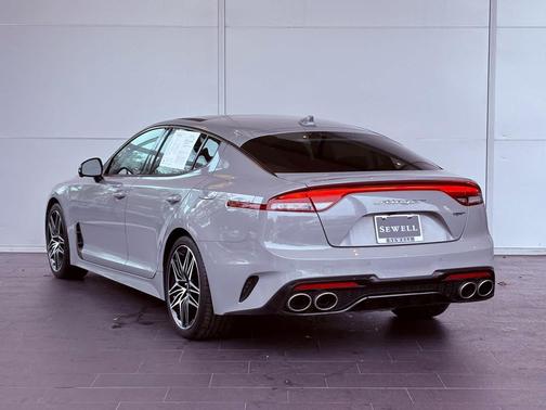 2022 Kia Stinger GT2