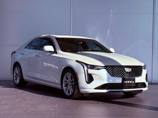 2022 Cadillac CT4 Luxury