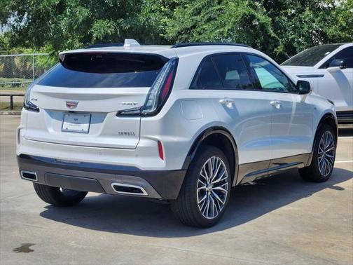 2024 Cadillac XT4 Sport