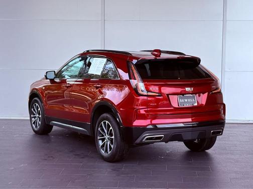 2024 Cadillac XT4 Sport