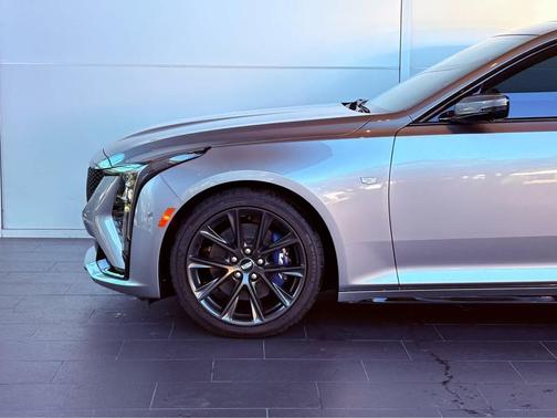 2025 Cadillac CT5 Sport