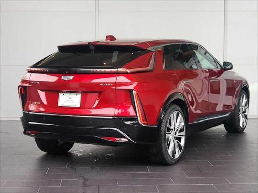 2024 Cadillac LYRIQ Luxury w/1SE