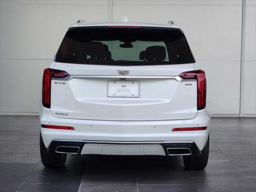 2023 Cadillac XT6 Premium Luxury FWD