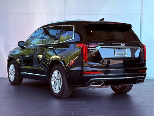 2024 Cadillac XT6 Luxury FWD