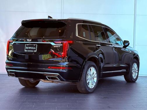 2024 Cadillac XT6 Luxury FWD