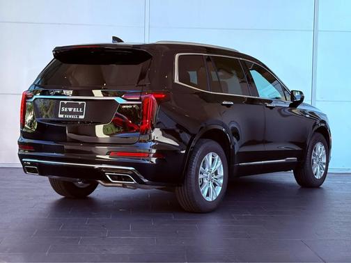 2025 Cadillac XT6 Luxury FWD