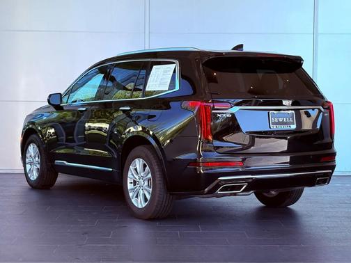 2025 Cadillac XT6 Luxury FWD
