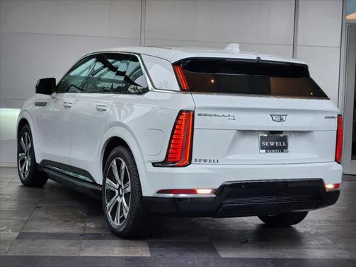2025 Cadillac Escalade Luxury