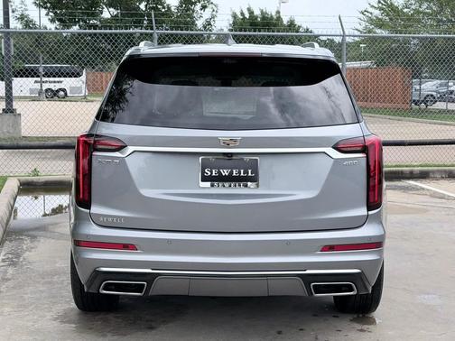 Argent Silver Metallic 2024 Cadillac XT6 Premium Luxury FWD