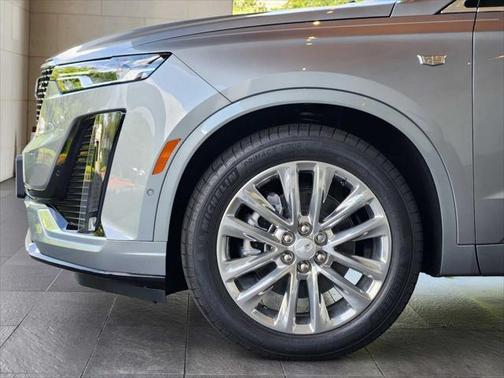 2025 Cadillac XT6 Premium Luxury FWD