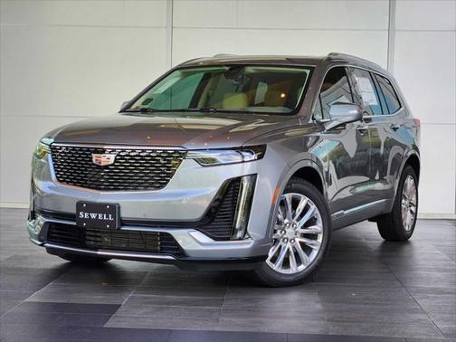 2025 Cadillac XT6 Premium Luxury FWD