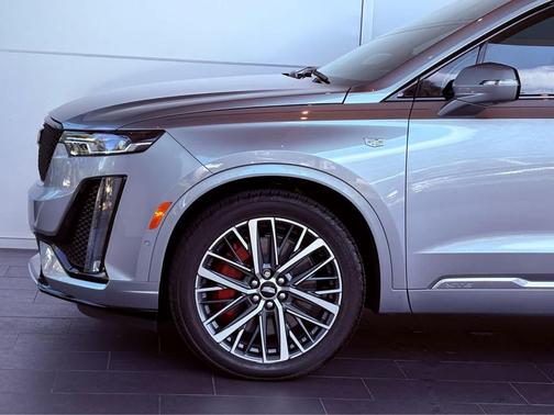 2025 Cadillac XT6 Sport AWD