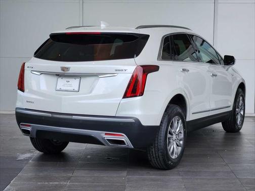 2022 Cadillac XT5 Premium Luxury