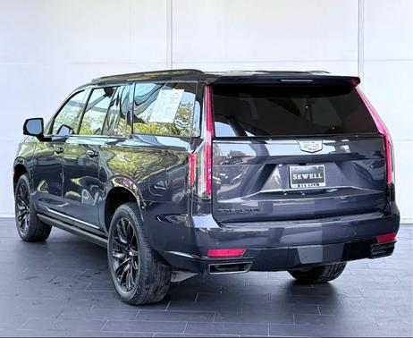 2023 Cadillac Escalade ESV Sport Platinum