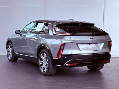 2024 Cadillac LYRIQ Tech