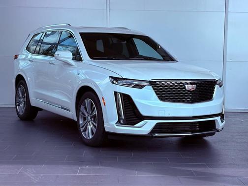 2025 Cadillac XT6 Premium Luxury FWD