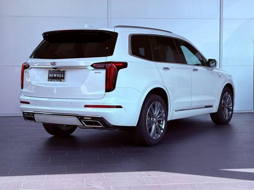 2025 Cadillac XT6 Premium Luxury FWD