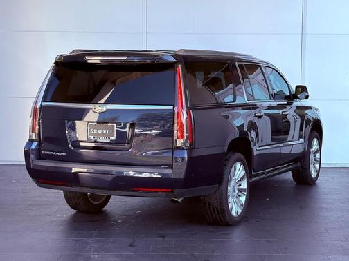 2018 Cadillac Escalade ESV Platinum