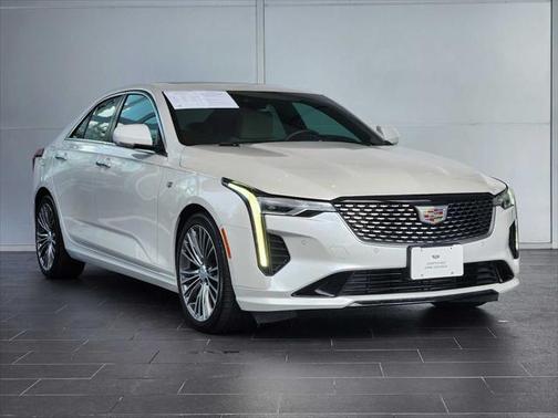 2023 Cadillac CT4 Premium Luxury