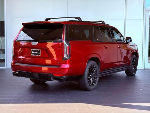 2024 Cadillac Escalade ESV Sport Platinum