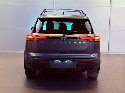 2025 Nissan Pathfinder SV FWD